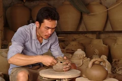 泥土里的乡愁：陶艺人对家乡的深情告白
