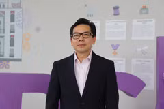英国曼彻斯特大学教授邓越英。图自越通社