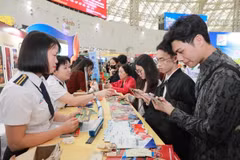 旅游业掀起年末促销风暴: 优惠连连，精彩不停！