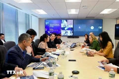 越南财政部代表团与英特尔（Intel）高层举行重要会谈。图自越通社