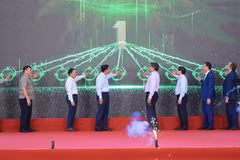 纸罐头生产线落成仪式。图自nhandan.vn