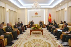 潘文江大将会见与白俄罗斯武装力量总参谋长。图自qdnd.vn