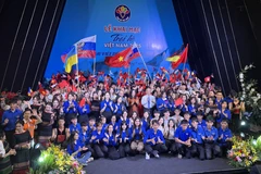 参加2025年越南夏令营的海外越裔青年。图自越通社