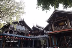得乐省敕賜启端寺：建筑风格融合西原地区传统长屋与顺化宫廷的元素