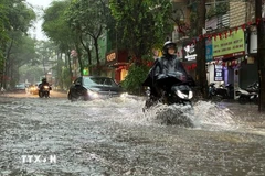 10月1日天气：全国多地有雷阵雨，谨防山洪与山体滑坡。图自越通社
