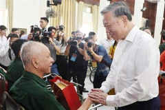 越共中央总书记苏林：优抚对象是国家的宝贵财富，是民族意志和毅力的象征。图自越通社