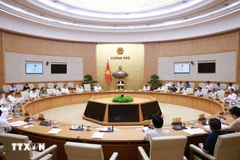 越南政府总理范明政8日主持召开2025年9月政府立法专题会议。图自越通社