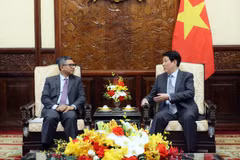 越南国家主席梁强会见印尼驻越大使丹尼•阿卜迪。图自越通社