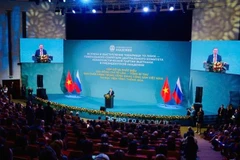 越共中央总书记苏林在俄罗斯总统大学发表演讲。图自越通社