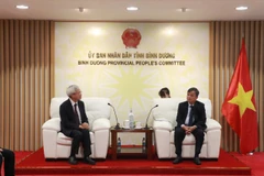 平阳省人民委员会副主席裴明智会见中国台湾神达控股集团（MiTAC）董事苏亮。图自越通社