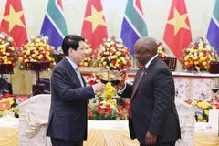 越南国家主席梁强为南非总统举行欢迎国宴。图自越通社