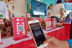 无现金支付--时代消费趋势。图自越通社