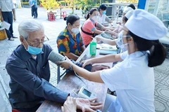 胡志明市市民每年可享受一次健康体检。图自越通社