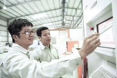 越南制定引进科技人才的“超越性”机制。图自《投资报》