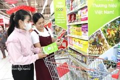 今年前3月按现行价格计算的社会商品零售和消费服务收入总额约达1902.8万亿越盾，同比增长10.9%。图自越通社