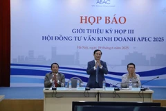 2025年亚太经合组织工商咨询理事会第三次会议记者会。图自越通社