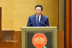 建设部部长陈鸿明发表讲话。图自越通社