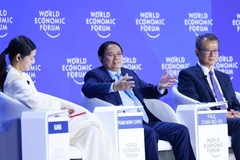 范明政在达沃斯论坛提出“五大先锋”倡议