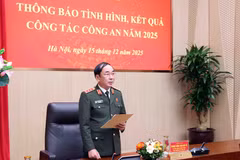 越南公安部副部长陈国祖上将15日主持召开公安部新闻发布会。图自越通社
