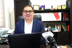 马来亚大学的阿旺·阿兹曼教授。图自越通社