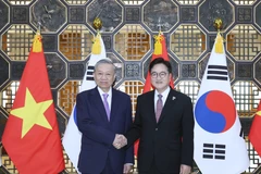 越共中央总书记苏林会见韩国国会议长禹元植。图自越通社