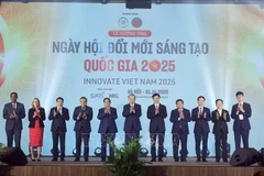 越共中央总书记、中央发展科学技术、创新和数字化转型指导委员会主任苏林，越南政府总理范明政和各位代表出席以“全民创新——国家发展的动力”为主题的国家创新日活动响应仪式。图自越通社