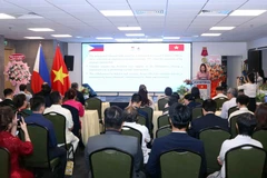 胡志明市友好组织联合会（HUFO）在胡志明市举行题为“越南-菲律宾：加深友谊，可持续未来”的见面会。图自越通社