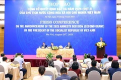 越南国家主席办公室8月29日下午在河内举行新闻发布会，正式公布国家主席梁强签署的2025年国庆特赦决定。图自越通社