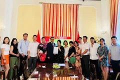 越南旅奥侨胞联络委员会正式成立。图自nhandan.vn