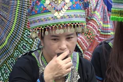 江泉乡赫蒙族的传统服饰：穿在身上的文化记忆