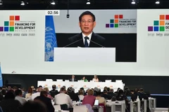 越南政府副总理胡德福出席FfD4全体讨论会并发表重要讲话。图自越通社