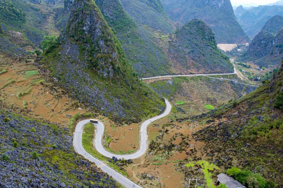 4C国道是通往同文岩石高原、马皮凉岭等著名景点的路段。图自越通社