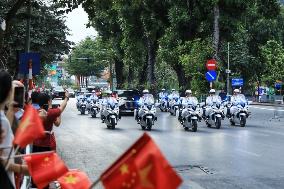 摩托护卫队为中共中央总书记、国家主席习近平一行护航。图自越通社