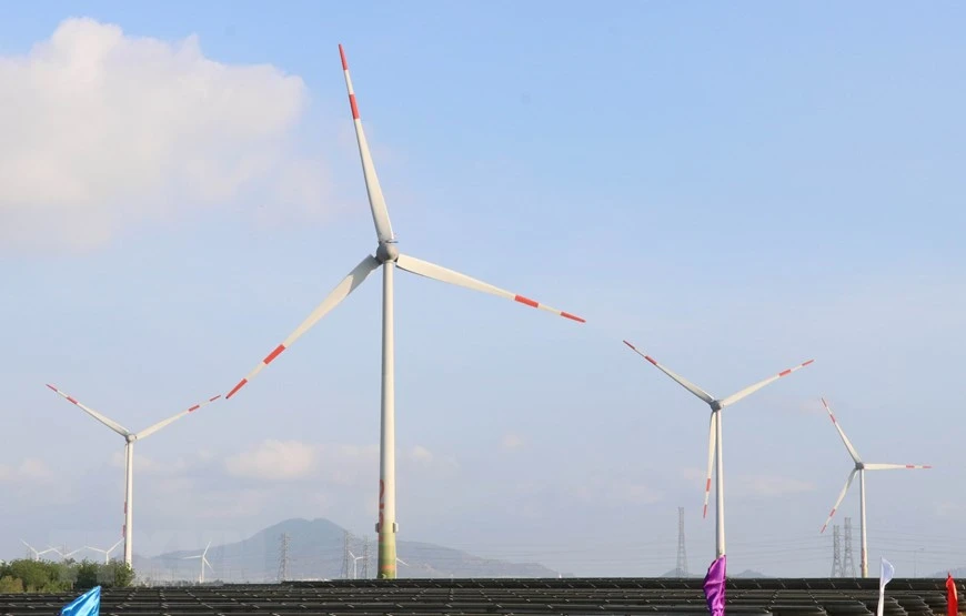 中南风电场在宁顺省顺北县正式落成。图自越通社