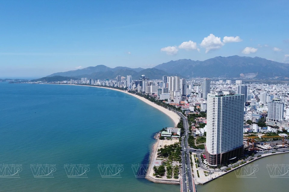 芽庄海洋城市已成为颇受国内外游客青睐的海洋旅游目的地。图自 越通社