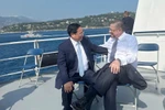 范明政总理在法国会见哥斯达黎加总统查韦斯