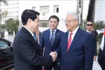 越南国家主席梁强会见埃及众议院议长哈纳菲·贾巴利。图自越通社