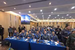 参加在印度尼西亚举行的东盟－美国海上联合演练的越南代表团。图自越通社