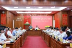 范明政总理与广治省常务委员会举行工作 会议