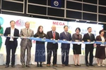 第39届中国香港国际旅游展开幕式。图自越通社