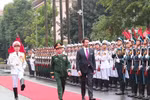 斯洛伐克副总理兼国防部部长对越南进行正式访问
