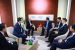 范明政会见多家科技集团和科技开发投资基金领导