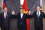 越南政府总理范明政、柬埔寨王国首相洪玛奈和老挝人民民主共和国总理宋赛·西潘敦。图自越通社