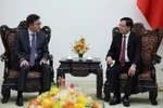 越南政府副总理胡国勇在政府驻地会见韩国GS集团副董事长兼总经理许榕秀。图自chinhphu.vn