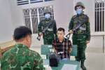 越南西宁省美贵西口岸边防哨所日前破获一起跨境毒品走私案，当场抓获两名犯罪嫌疑人，缴获近4公斤毒品。图自越通社
