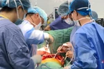 越南医学奇迹——首次成功同时进行心肺移植