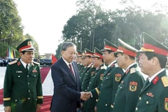 着力建设第九军区革命化、正规化、精锐化、现代化的武装力量