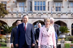 越共中央总书记、国家主席苏林会见澳大利亚新南威尔士州州长