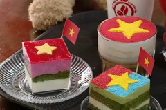 “创意咖啡馆以国旗主题饮品点燃节日爱国热潮