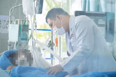 富国岛快艇倾覆事故最后一名伤者病情持续好转